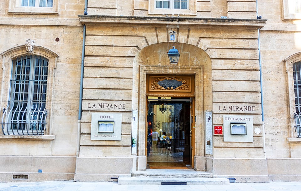 Hôtel La Mirande, how it began