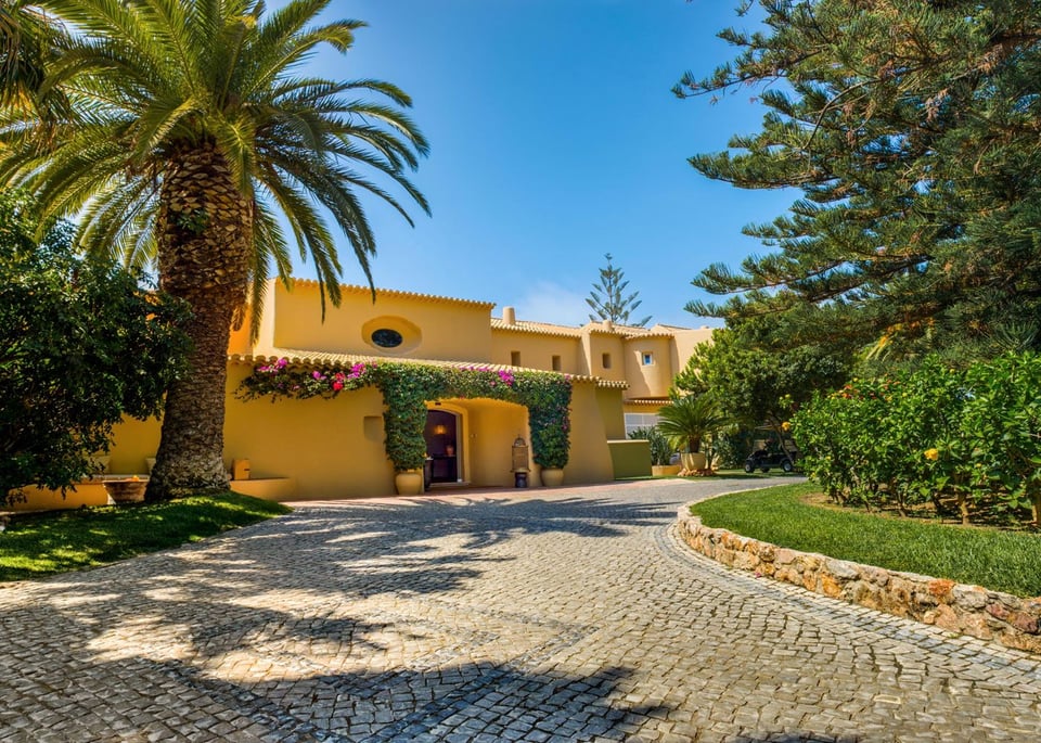 Vila Joya, how it began