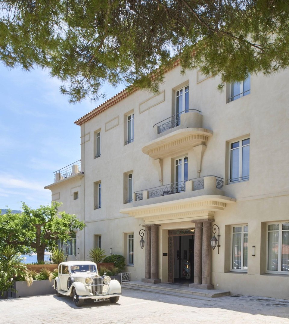 Hôtel Les Roches Blanches, how it began