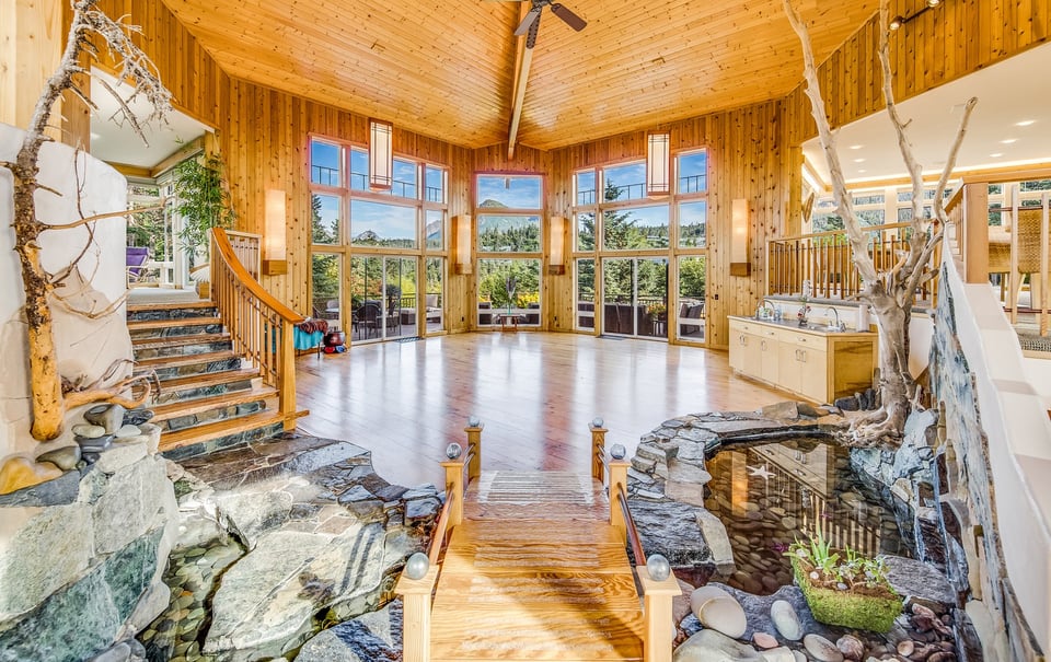 Stillpoint Lodge