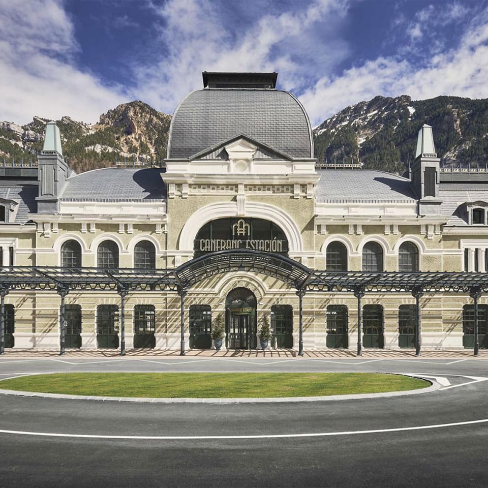 Canfranc Estación, a Royal Hideaway Hotel, how it began