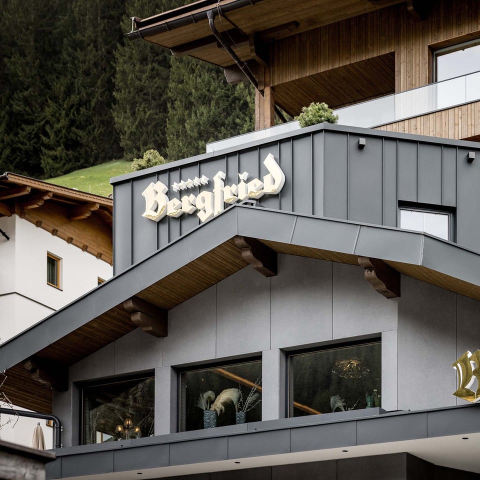 Hotel Bergfried, how it began