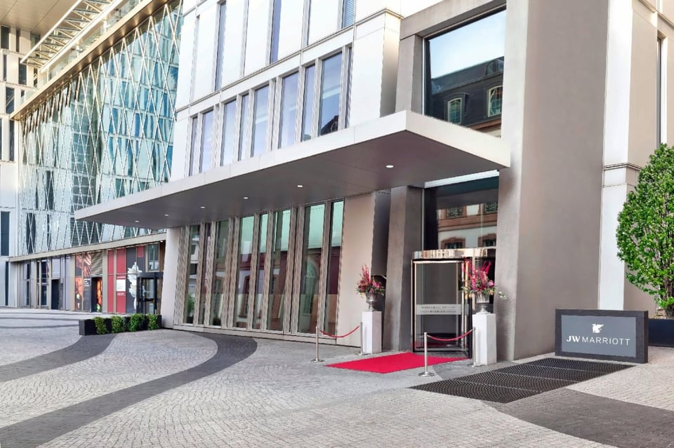 JW Marriott Hotel Frankfurt, how it began