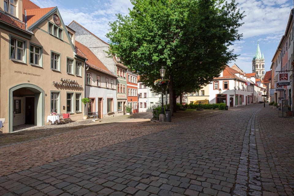 Gasthof Zufriedenheit, how it began