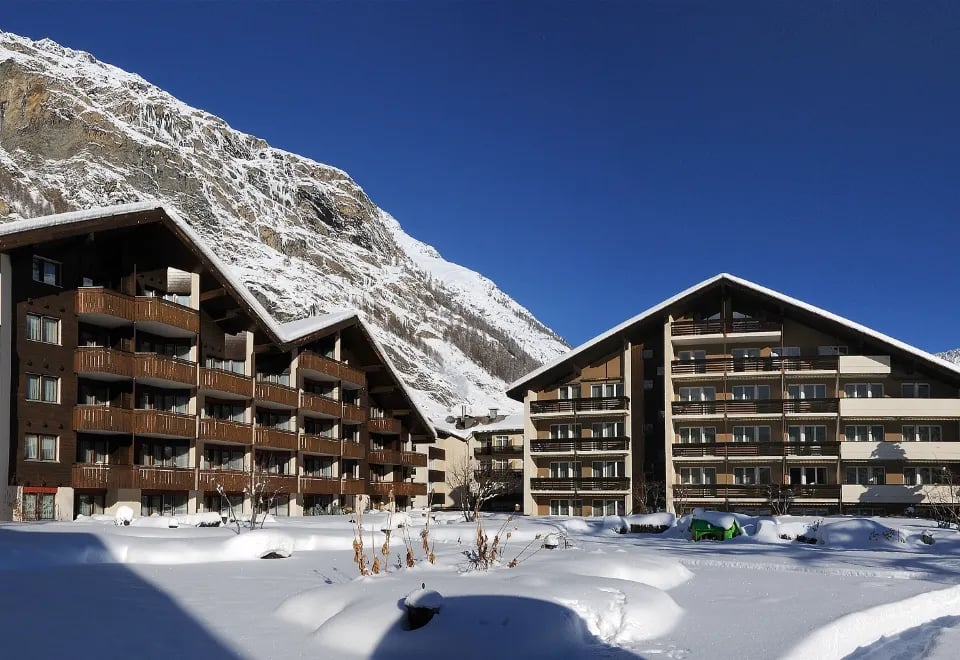 Schweizerhof Zermatt, how it began