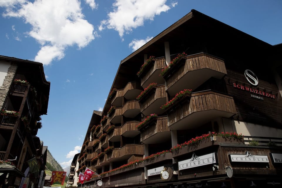 Schweizerhof Zermatt, how it began