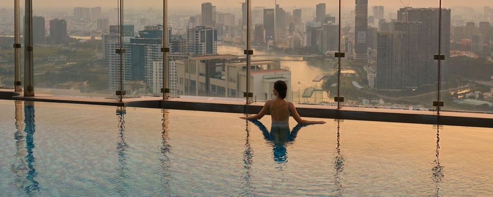 Vinpearl Landmark 81 Autograph Collection