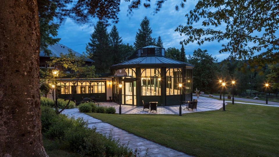 Parkhotel Adler, how it began