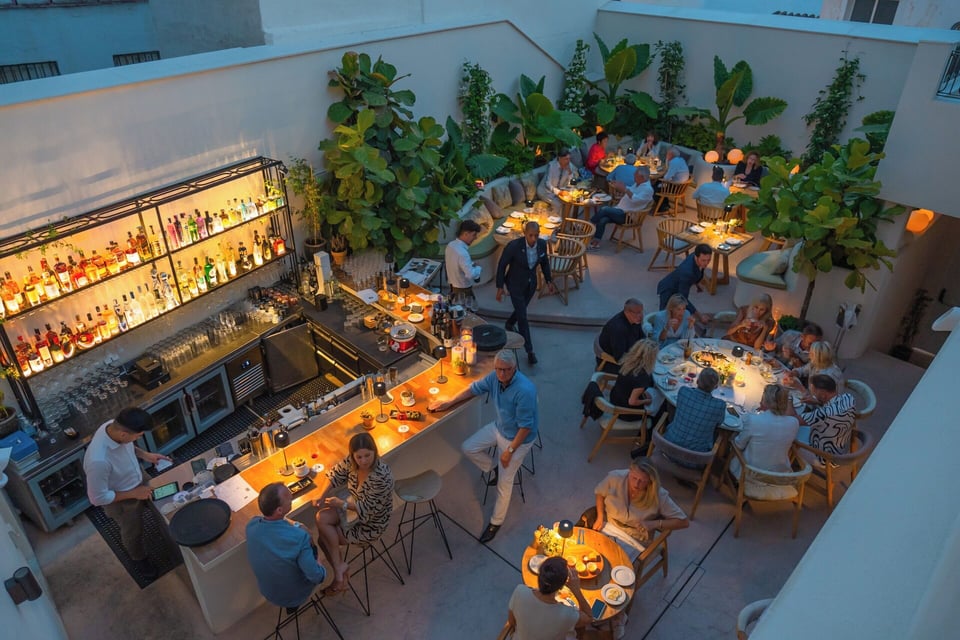 La Fonda Heritage Hotel, Relais & Châteaux, eat and drink