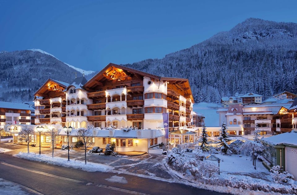 Hotel Trofana Royal, how it began