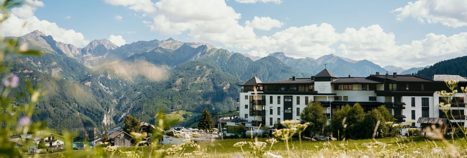 Schlosshotel Fiss, how it began