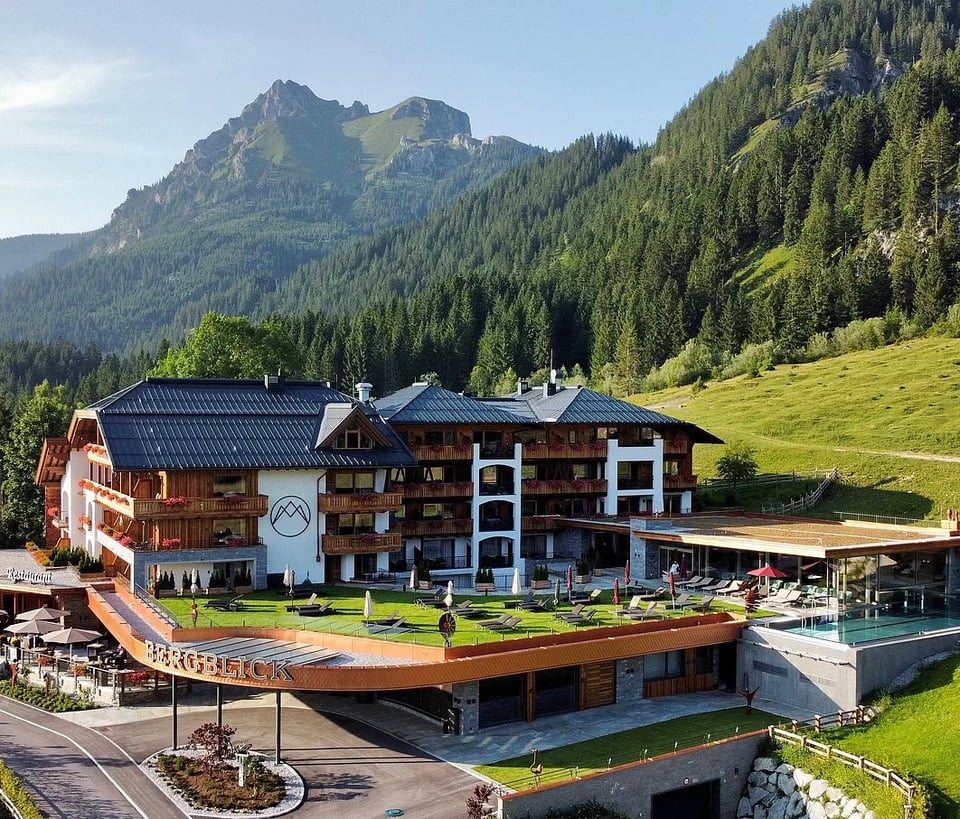 Hotel Bergblick-SPA 5 Sterne, how it began
