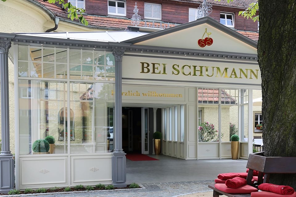 Hotel Bei Schumann, how it began