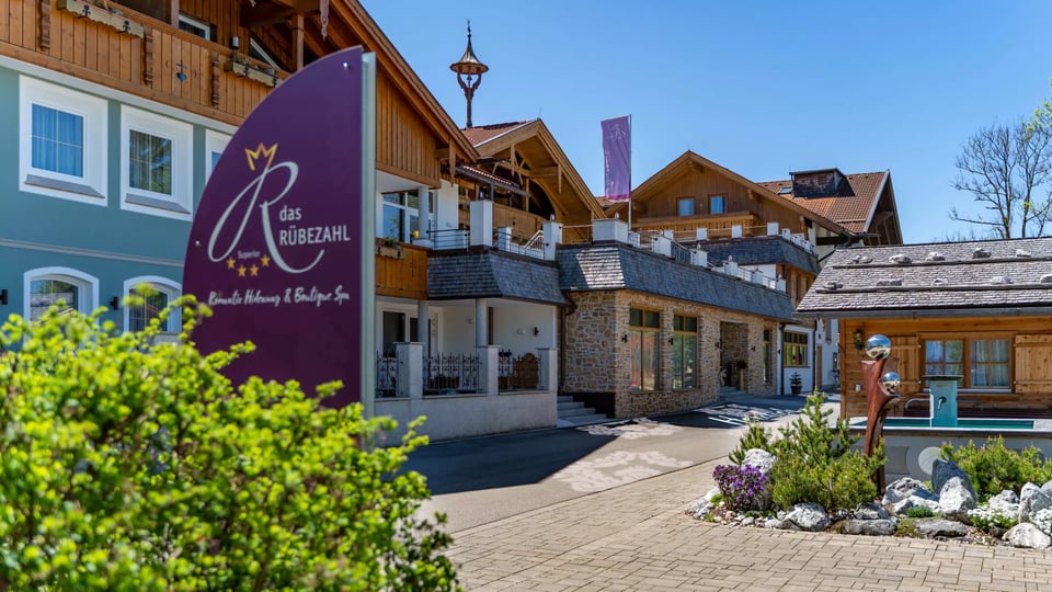 Hotel Das Rübezahl, how it began