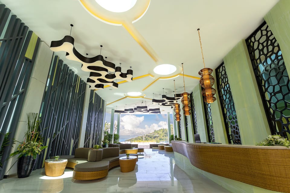 Crest Resort and Pool Villas