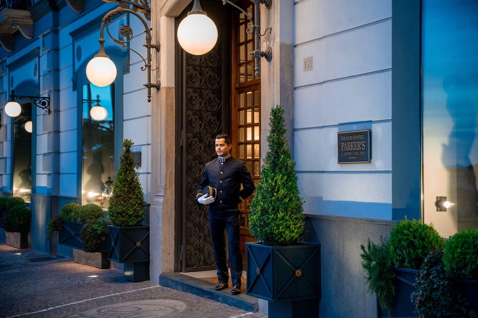 Grand Hotel Parker's, how it began
