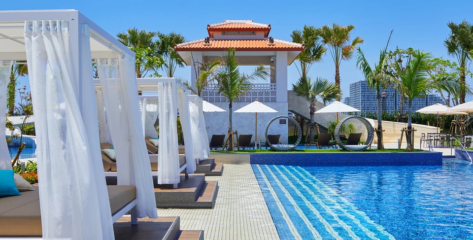DoubleTree by Hilton Okinawa Chatan Resort