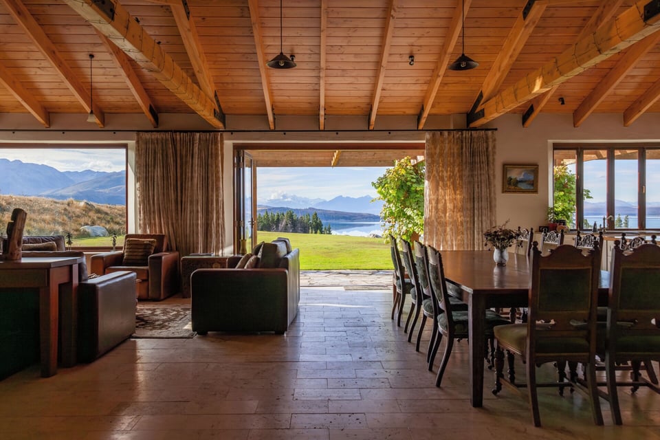 Mount Cook Lakeside Retreat
