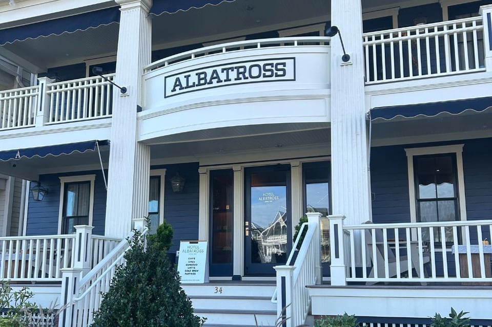 Hotel Albatross, how it began