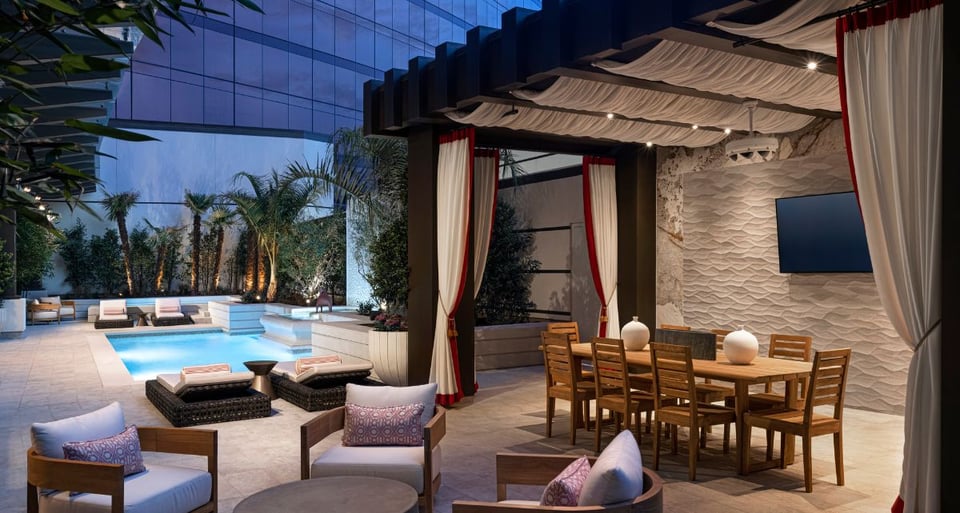 Crockfords Las Vegas, the pool