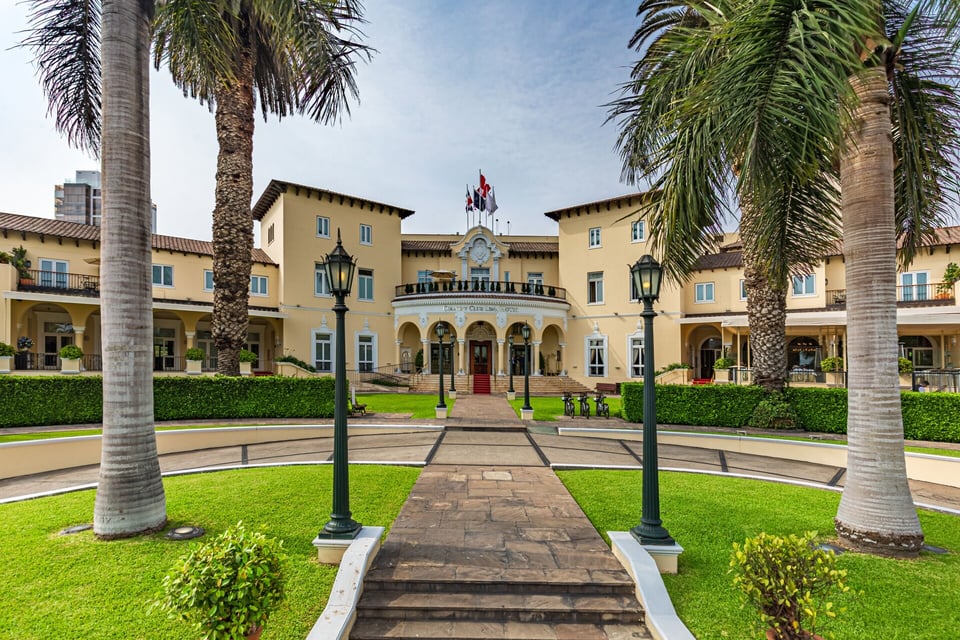 Country Club Lima Hotel, how it began