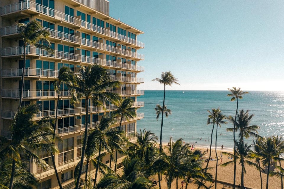 Kaimana Beach Hotel, how it began