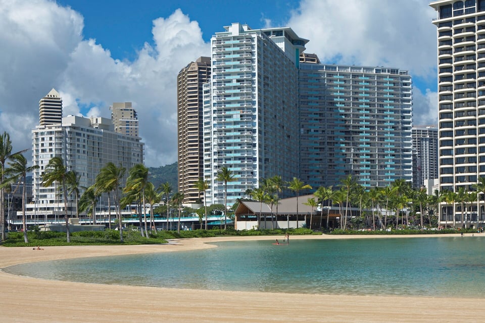 Ilikai Hotel & Luxury Suites, how it began