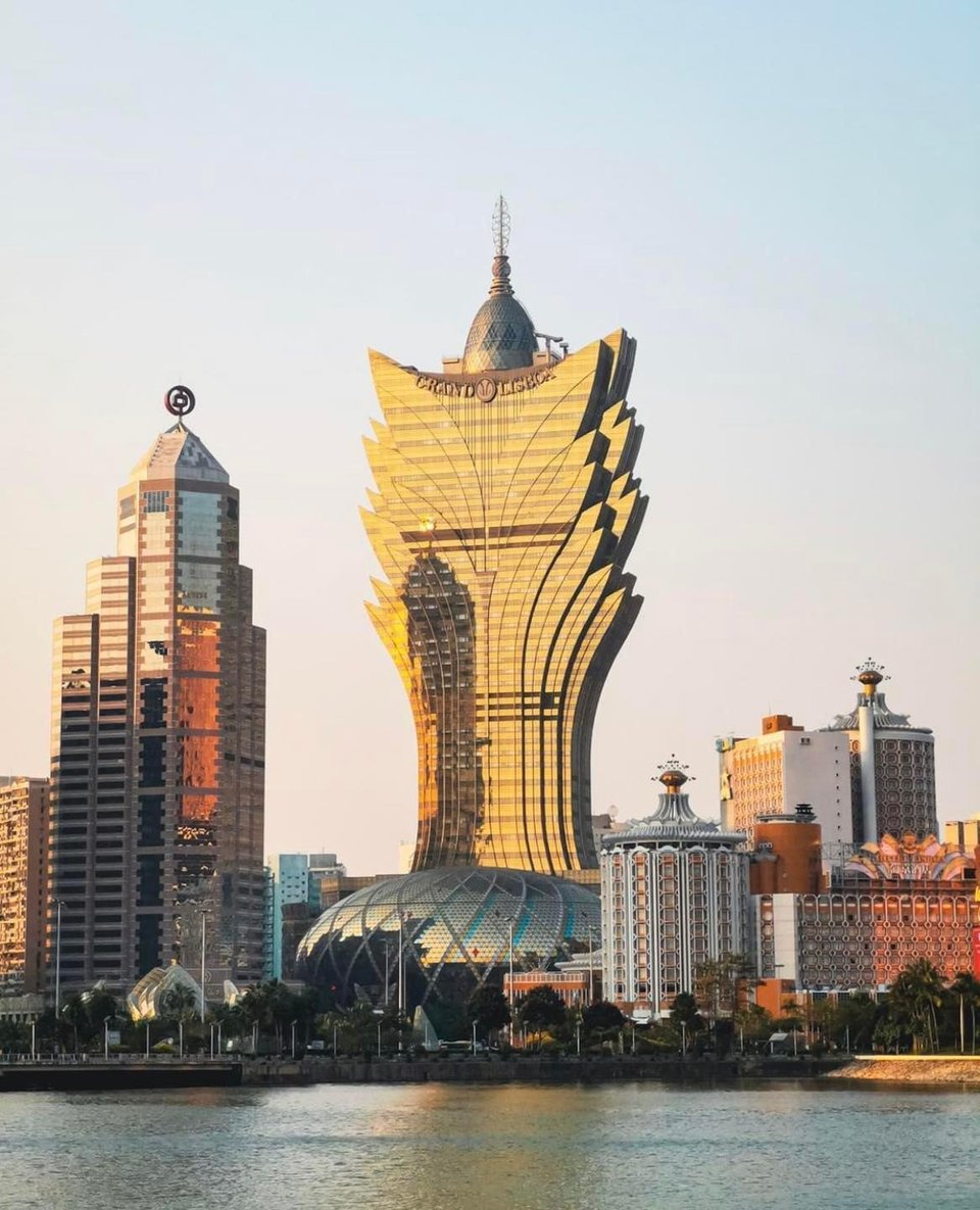 Grand Lisboa Macau, how it began