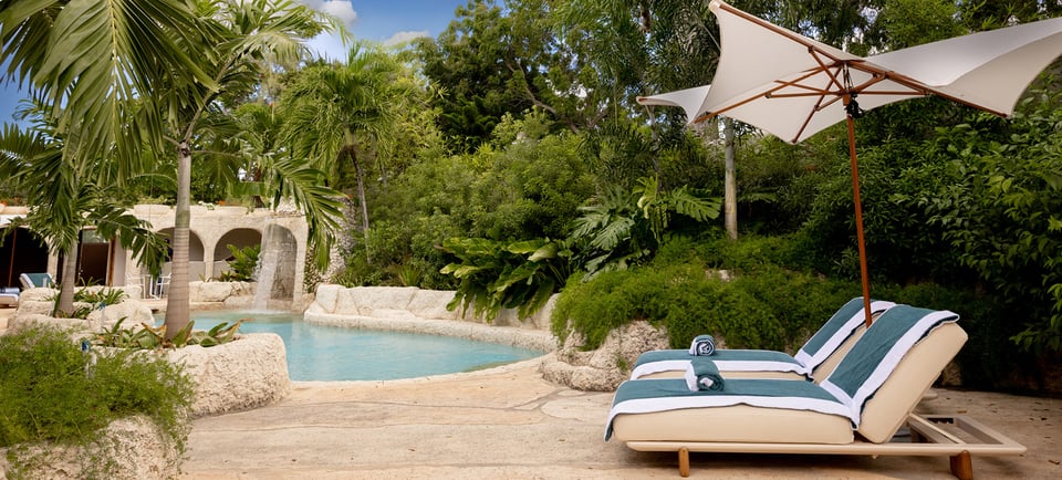 Blue Monkey Hotel & Beach Club