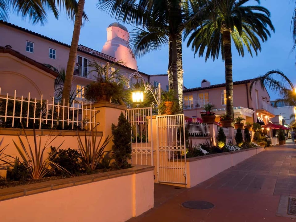 La Valencia Hotel, how it began
