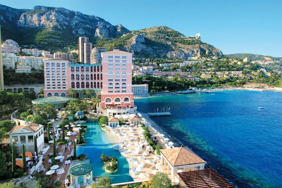 Monte-Carlo Bay Hotel & Resort, how it began