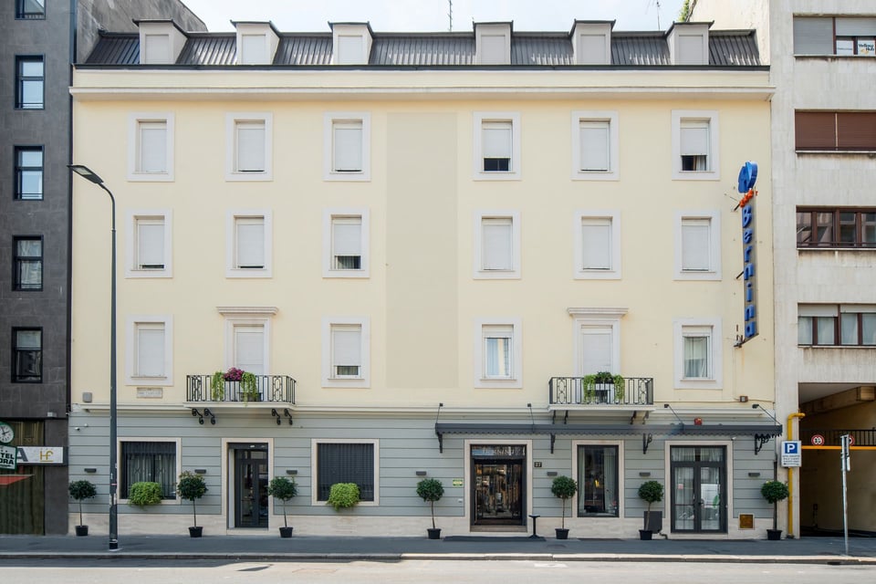 Hotel Bernina, how it began