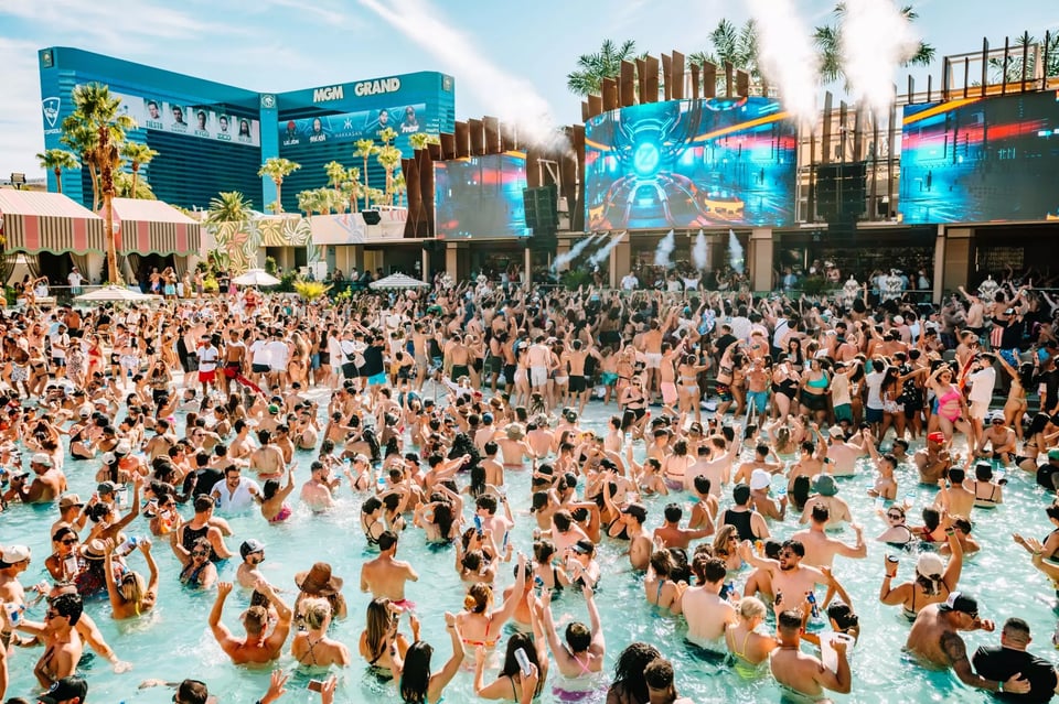 Skylofts at MGM Grand, the pool