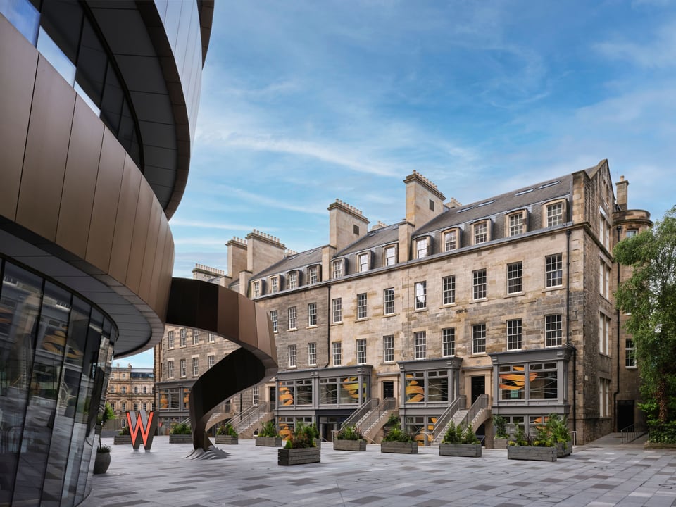 W Edinburgh, how it began