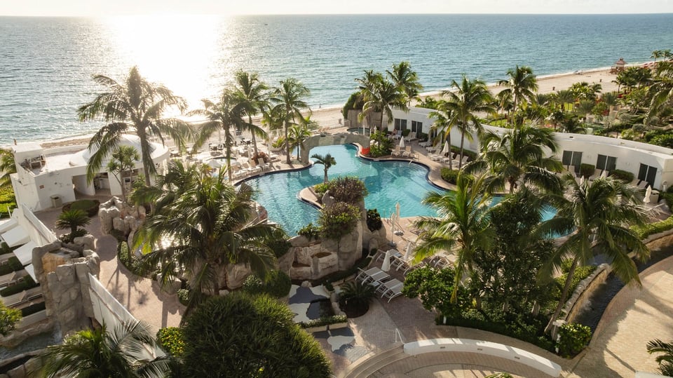 Trump International Beach Resort