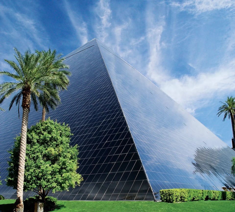 Luxor Hotel & Casino, how it began