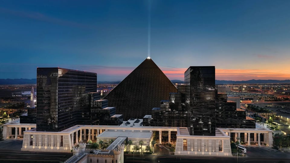 Luxor Hotel & Casino, how it began