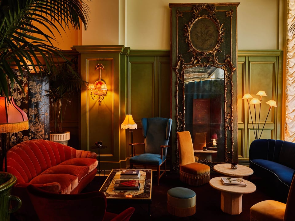 The Siren Hotel