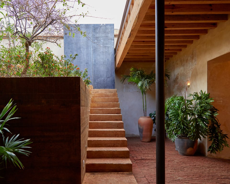 Hotel Escondido