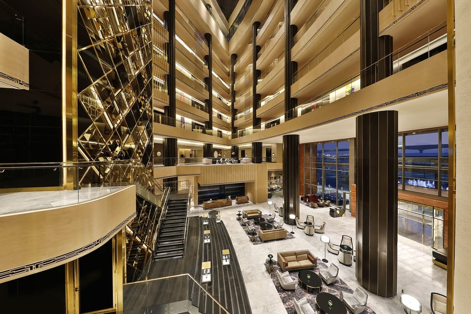 AlRayyan Hotel Doha, Curio Collection by Hilton