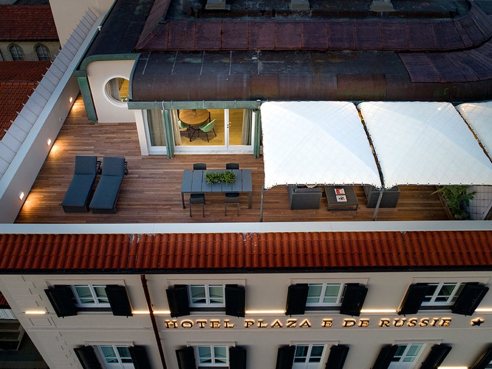 Hotel Plaza e de Russie, how it began
