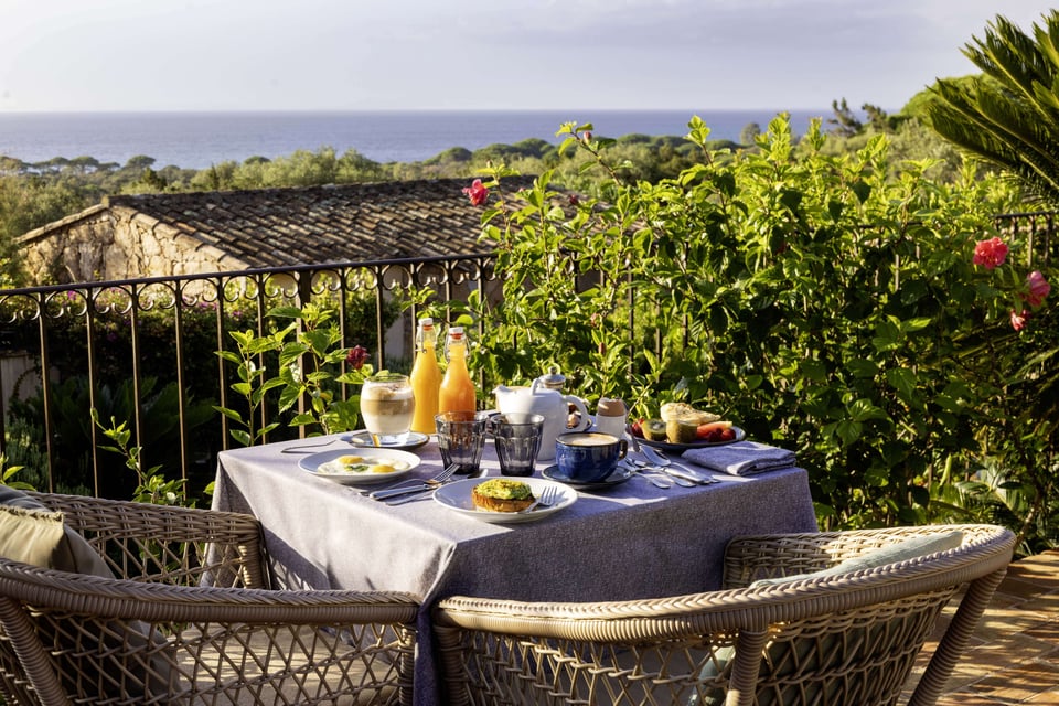 Les Bergeries de Palombaggia, eat and drink