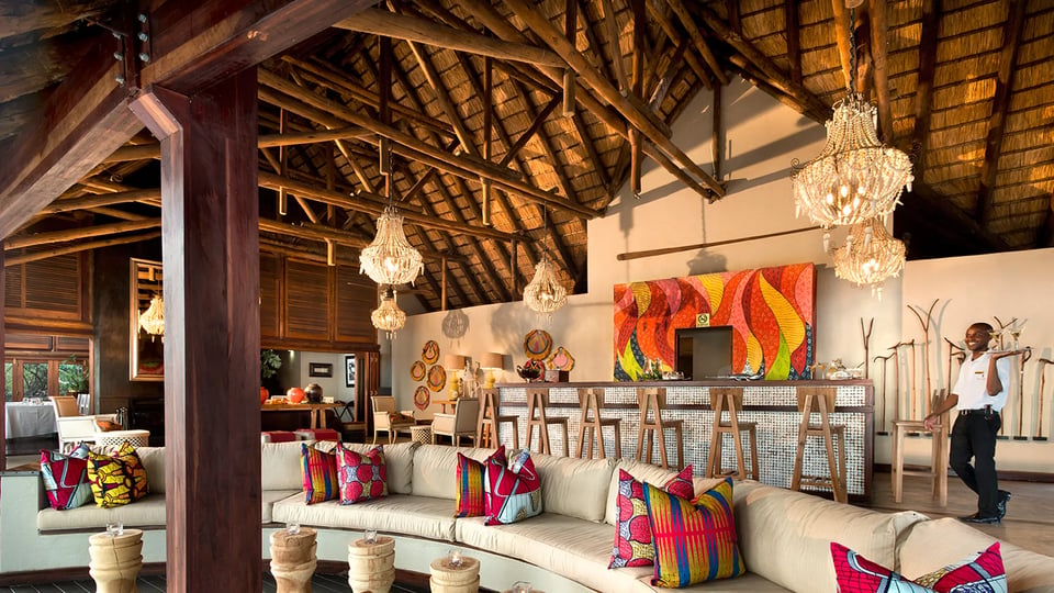 Royal Chundu River Lodge