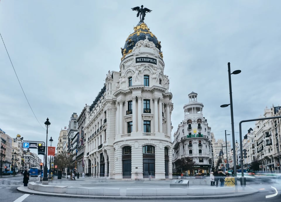 Metropolis Hotel & Club