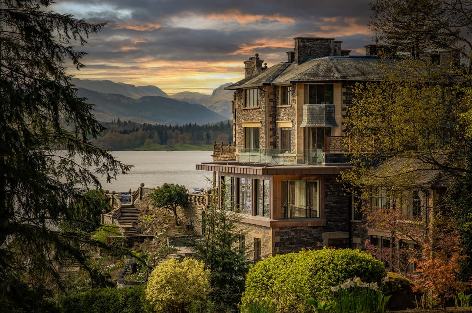 Langdale Chase Hotel.