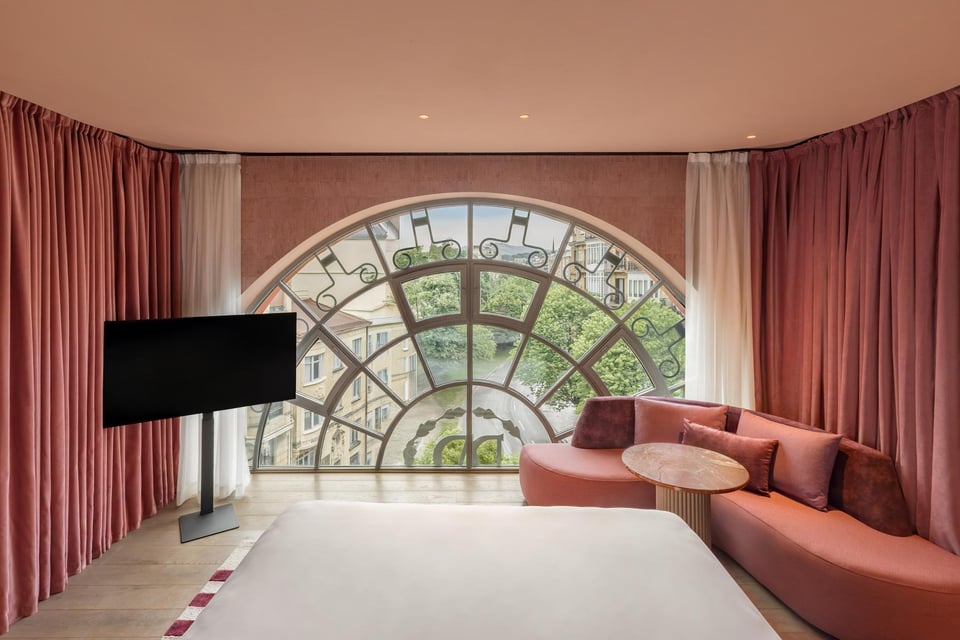Hotel Palacio Bellas Artes San Sebastián, Curio Collection by Hilton