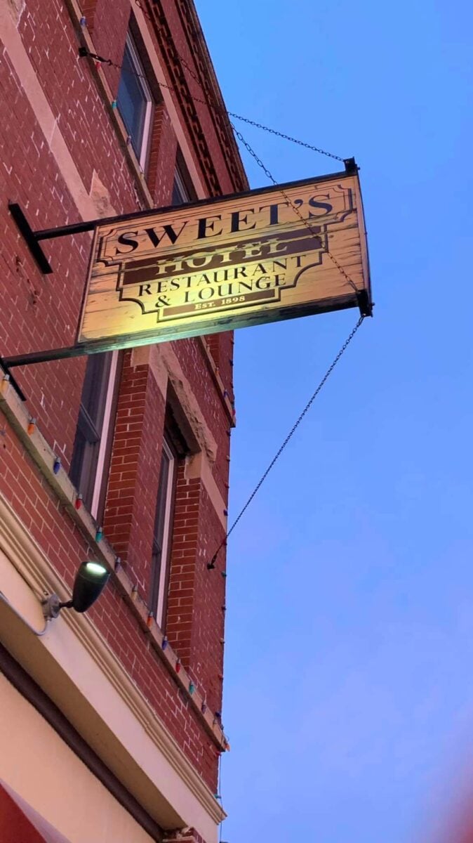 Sweets Hotel, how it began