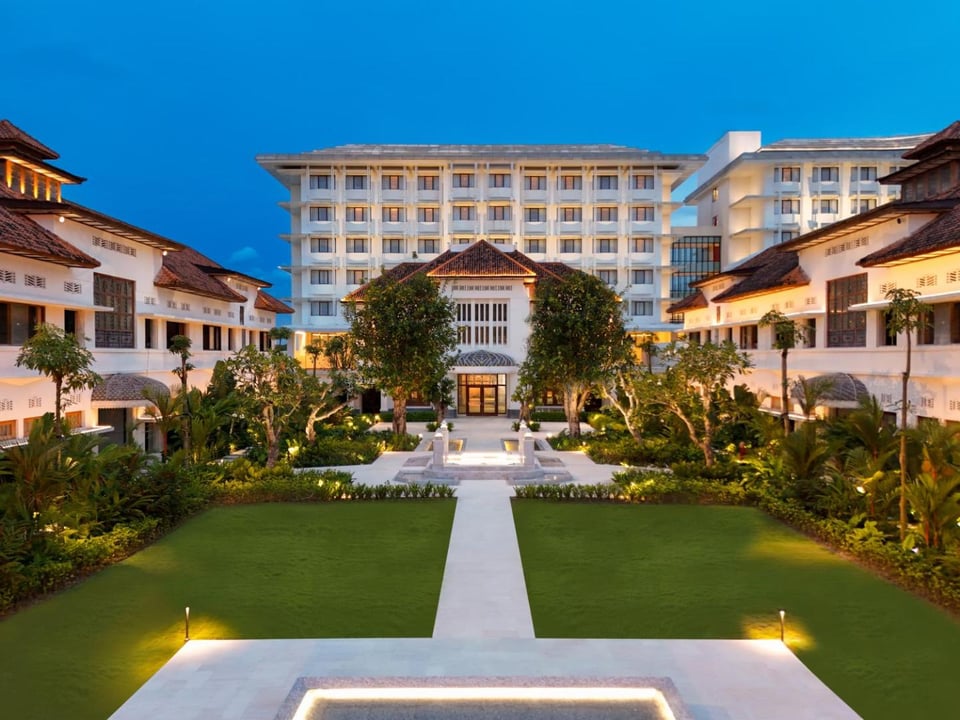 Grand Hotel De Djokja, how it began