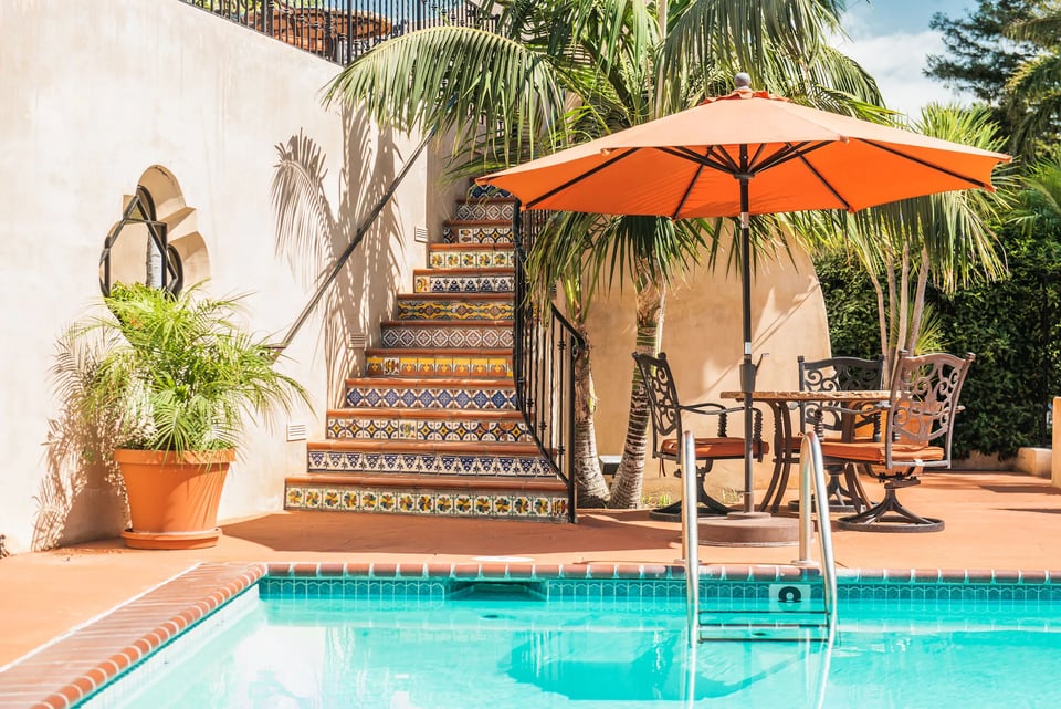 Brisas del Mar, Inn at the Beach, how it began