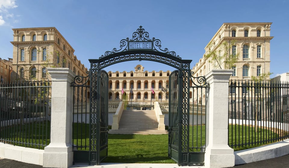 Hôtel Dieu Intercontinental Marseille, how it began